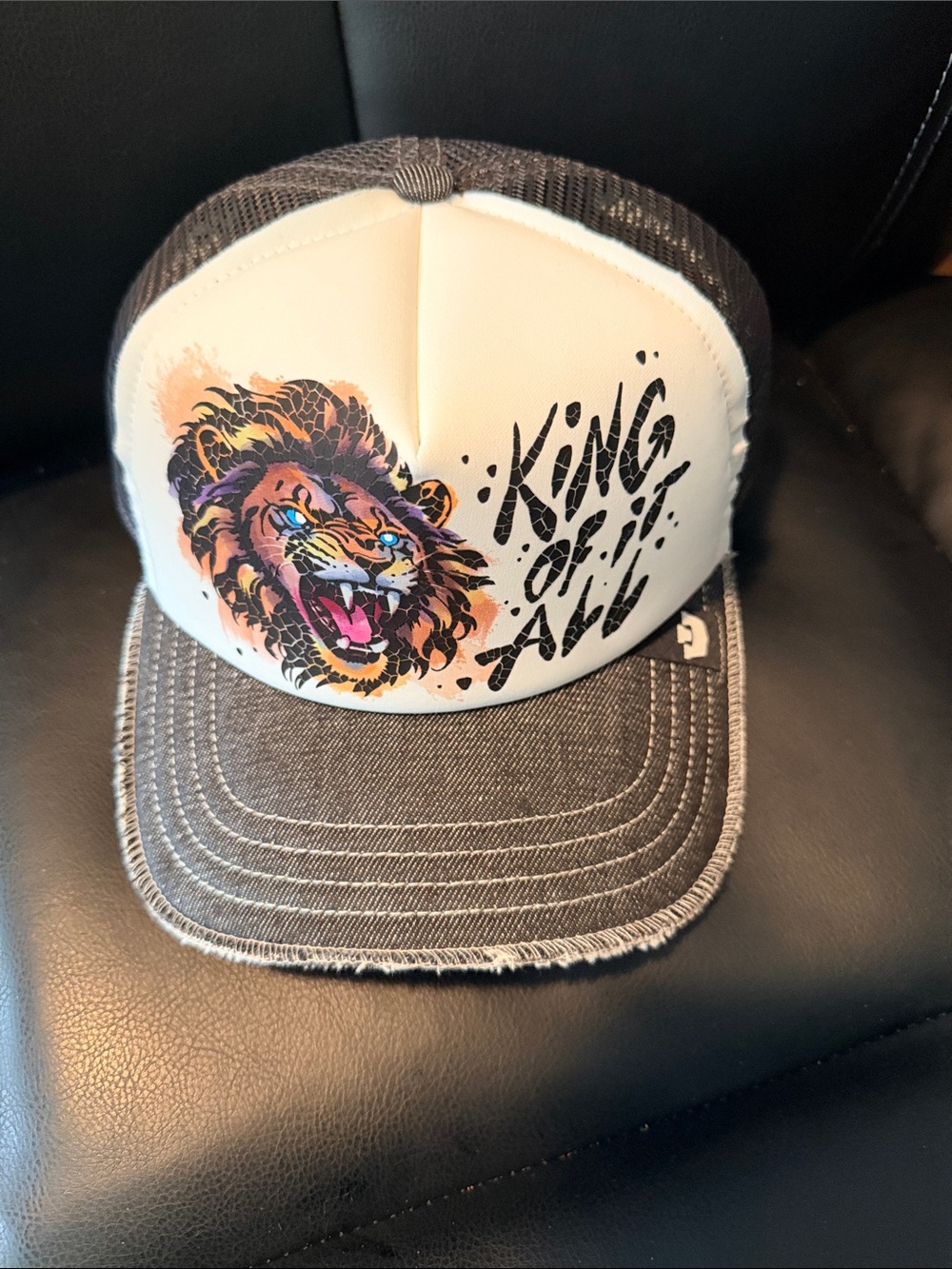 Goorin Bros White & Gray 'King of All' Lion Trucker Hat